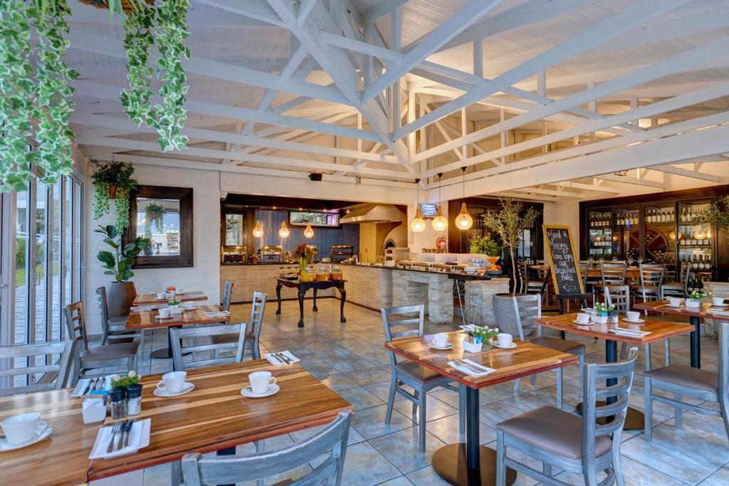 Protea Hotel By Marriott Mossel Bay Ngoại thất bức ảnh